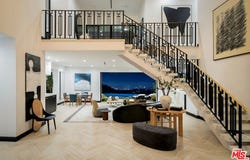 10932 Savona Rd, Los Angeles, CA 90077