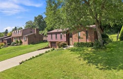 628 Ray Dr, Carnegie, PA 15106