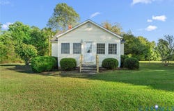 1310 Wares Wharf Road, Dunnsville, VA 22454
