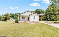 1445 N Forest Avenue, Hartwell, GA 30643