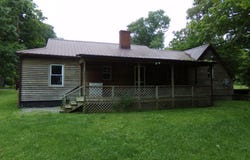 120 Wickham St, Alderson, WV 24910