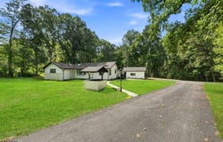 26 Cooper Ln, Chester Twp., NJ 07930-2635