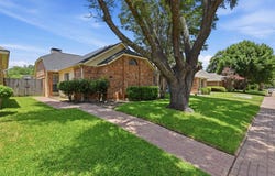 747 Monique, Cedar Hill, TX 75104