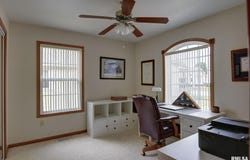 912 W ADAMS Street, Taylorville, IL 62568