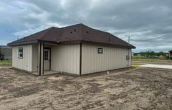3918 Rancho Clayton Drive, Eagle Pass, TX 78852