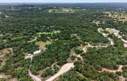 211 Raindrop, Wimberley, TX 78676