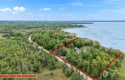 8868 LL Road, Rapid River, MI 49878