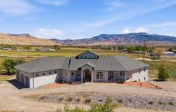 668 33 3/4 Road, Clifton, CO 81520
