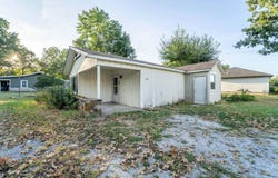 2107 S 18th Avenue, Ozark, MO 65721