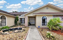 2814 HAMMOCK Drive, PLANT CITY, FL 33566