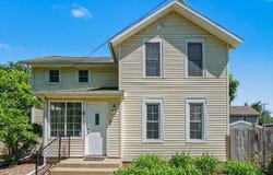 425 E Walnut Street, Hastings, MI 49058