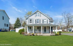 10 Lasatta Avenue, Englishtown, NJ 07726