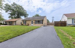 607 NE 66th Terrace, Gladstone, MO 64118