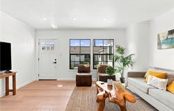 1987 N Lake Avenue, Altadena, CA 91001