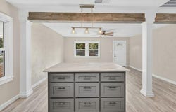 318 Woodlawn Dr, Longview, TX 75604