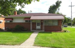 28014 Lorraine Avenue, Warren, MI 48093