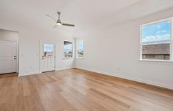 124 Tenny Ln, Kyle, TX 78640