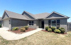 211 Genoa, Centerton, AR 72719