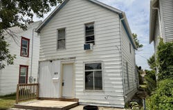 169 Iowa Ave SE, Huron, SD 57350