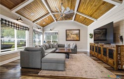 2288 US Highway 77a, Cuero, TX 77954