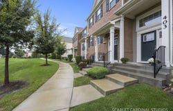 403 Shadow Court, Oswego, IL 60543