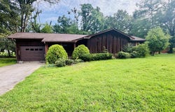 101 Mary Ellen Dr, Ripley, MS 38663