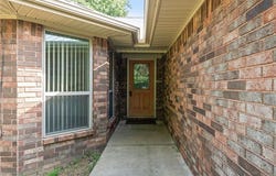 1608 Cole TER, Lavaca, AR 72941