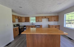 1115 Back Valley Rd, LaFollette, TN 37766