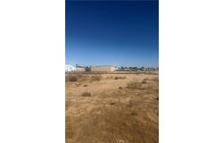 Oldfield, Lancaster, CA 93535