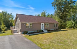 10 Stone Lane, Berwick, ME 03901