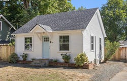 112 HANSEN Ln, Eugene, OR 97404