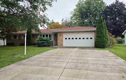 216 GETTYSBURG Drive, Canton, IL 61520