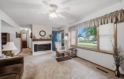 2222 15th Avenue, Eldora, IA 50627