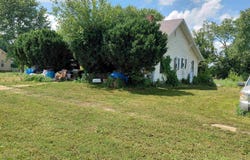 201 E High Street, Syracuse, MO 65354