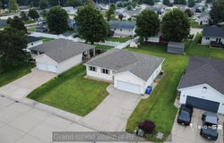 2209 Macron St, Grand Island, NE 68803