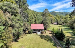 57 Pebble Drive, Whittier, NC 28789