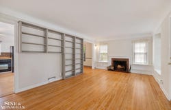 1396 Vernier Road, Grosse Pointe Woods, MI 48236