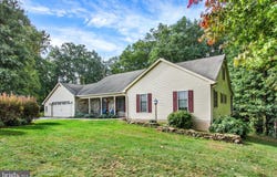 27 SERENITY Lane, BROGUE, PA 17309