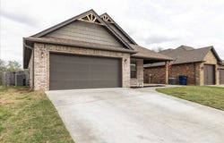 713 Meadow Lane, Cache, OK 73527