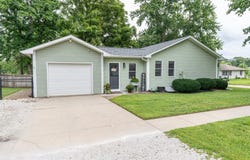 401 E Benton Street, Winterset, IA 50273