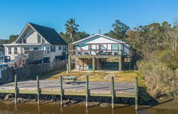 814 Camellia Drive, Bay Saint Louis, MS 39520
