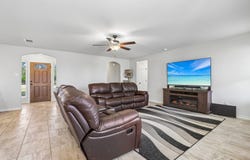 148 OAK BEND DR, Bandera, TX 78003