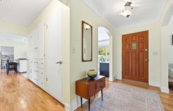 595 DARTMOOR Dr, Eugene, OR 97401