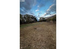 SR 14, Roosevelt, WA 99356