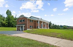 3 Lous Drive, Elkview, WV 25071
