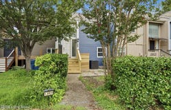 13909 Harbour Pl, Prospect, KY 40059