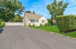 60 Hubbard Avenue, Riverhead, NY 11901