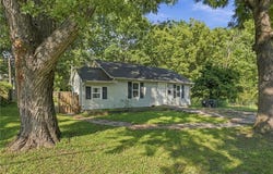 815 PINE Street, Pleasant Hill, MO 64080