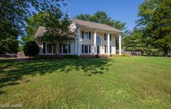 465 Shadow Ridge Drive, Jackson, TN 38305