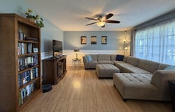 3206 N Waldron St, Hutchinson, KS 67502